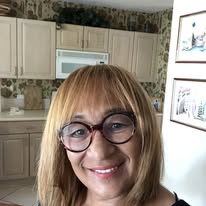 Evelyn Castillo-Bach